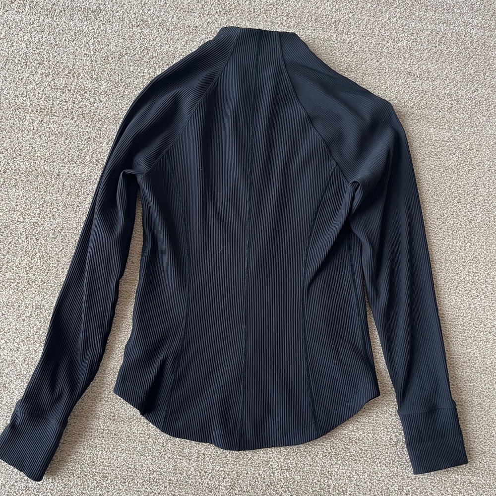 Athlete black Salutation jacket. Like new condition, S - Picture 2 of 2